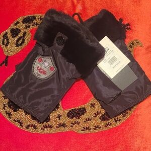NWT UGG Black Gloves with Genuine Shearling Fur Trim Wrist  Fingerless Nylon